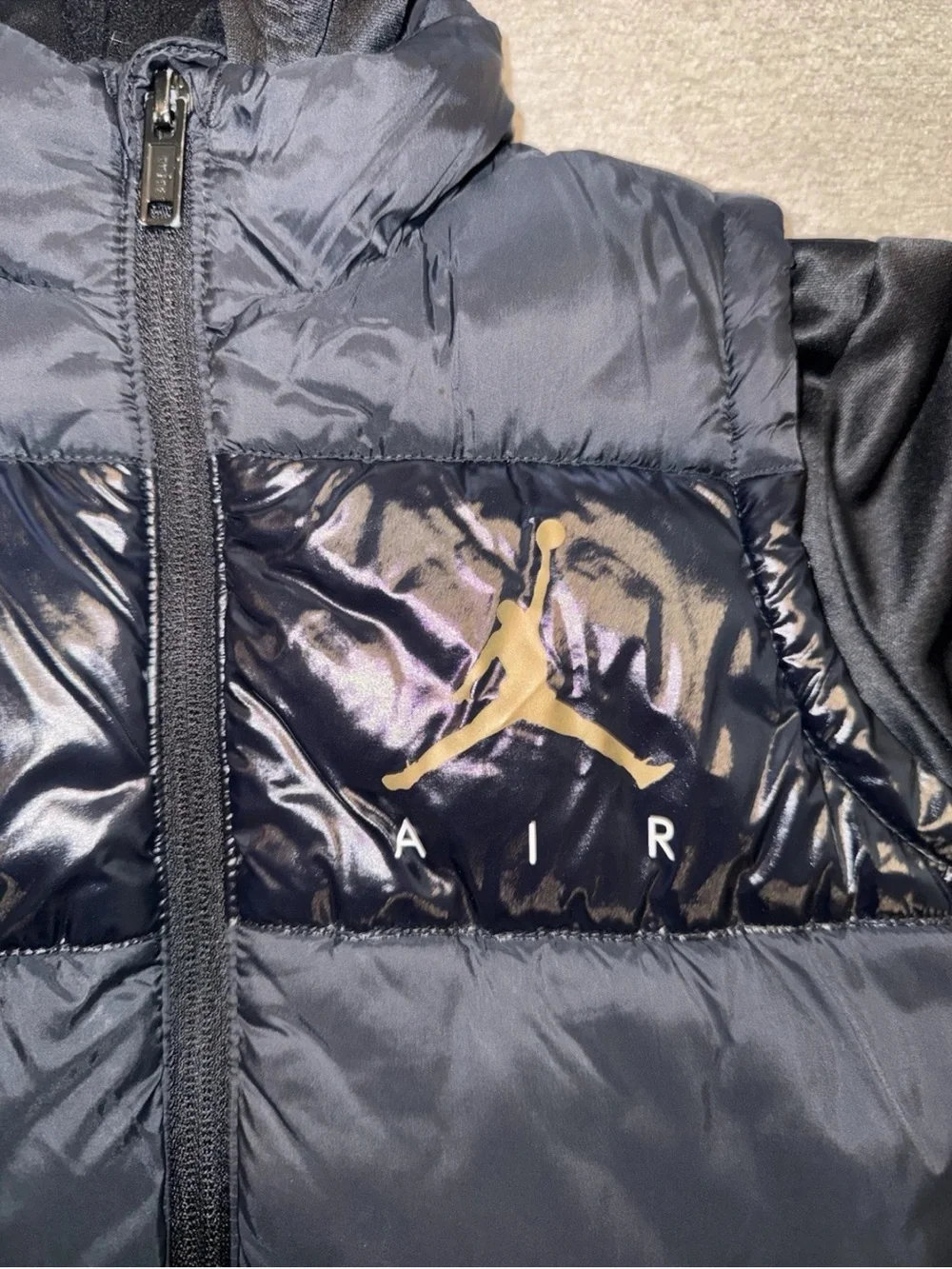Boys Nike Air Jordan Puffer Coat.  Size M